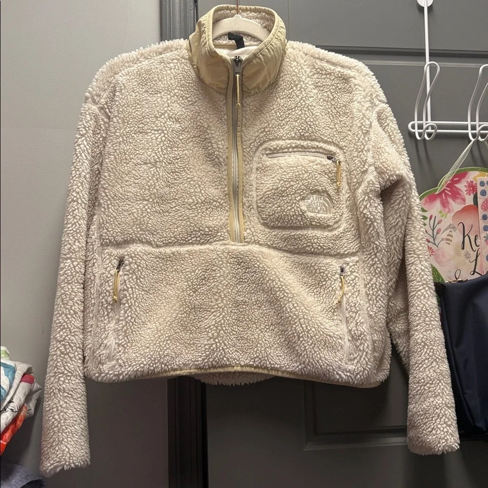 NORTH FACE cream tan neutral Sherpa cropped pullover crop jacket half zip - Picture 10 of 14